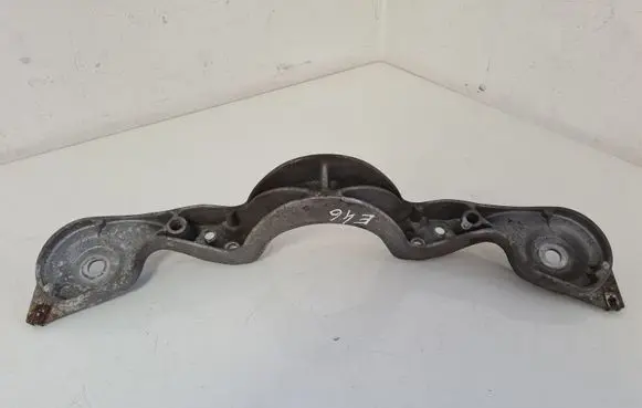BMW 3 E46 Rear differential/diff mount bracket 1094421A