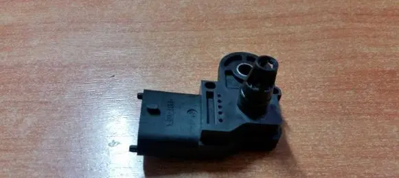 Opel Zafira B Air pressure sensor 0281002437 0207312C
