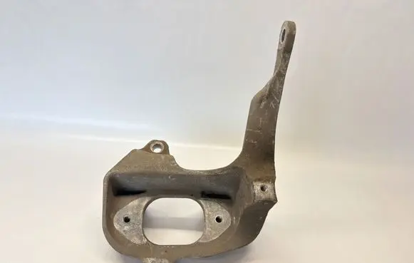 Mercedes-Benz Vito Viano W447 Gearbox mounting bracket A4472420001