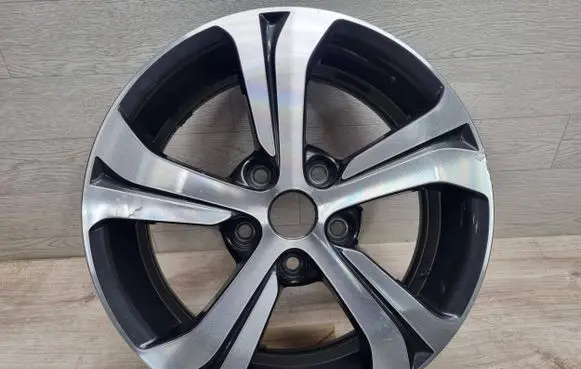 Nissan Pulsar R16 alloy rim 3ZL3A