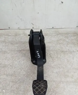 Clutch pedal
