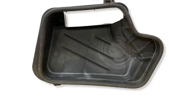 Mercedes-Benz SLK R171 Cabin air micro filter cap A1718300144