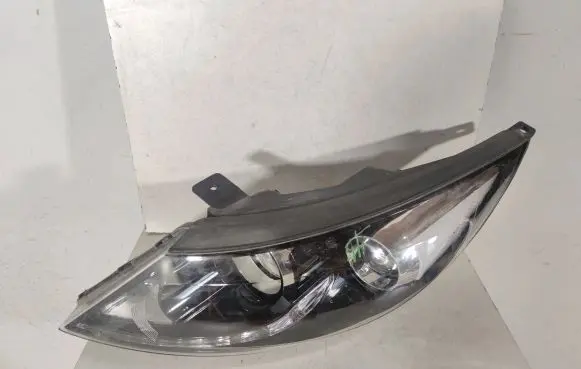KIA Sportage Headlight/headlamp 921013UXXX