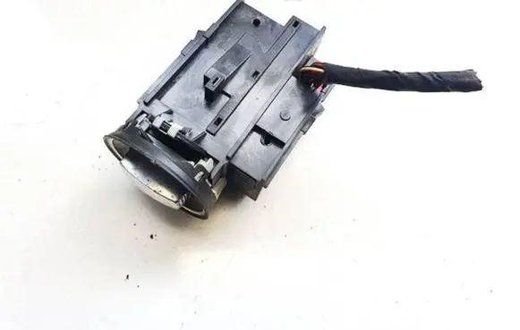 Volkswagen PASSAT B7 Ignition lock 3c0905843 33303701