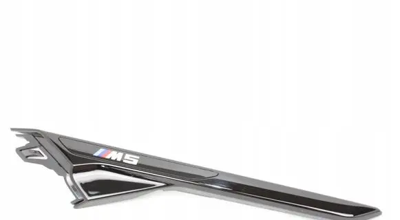 BMW M5 F90 Fender trim (molding)