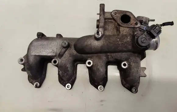 Ford Galaxy Intake manifold 16100011