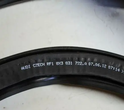 Audi A1 Rubber seal front door (on door) 8X3831722A