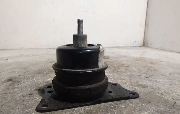 Volkswagen Fox Engine mount bracket 3618284