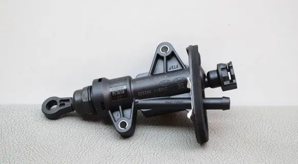 Hyundai i10 Clutch slave cylinder 41610K7400 41605K7400