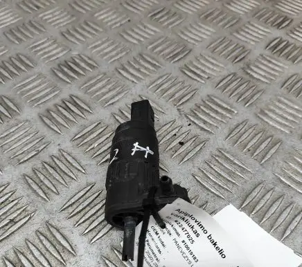 Skoda Octavia Mk3 (5E) Windscreen/windshield washer pump 1K6955651