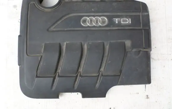 Audi A3 S3 8P Engine cover (trim)