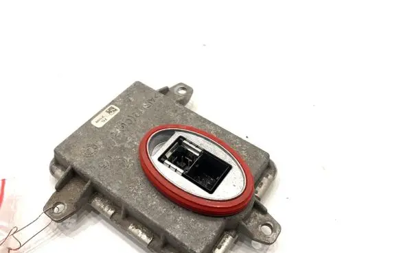 Mercedes-Benz ML W166 Voltage converter/converter module A1669002800