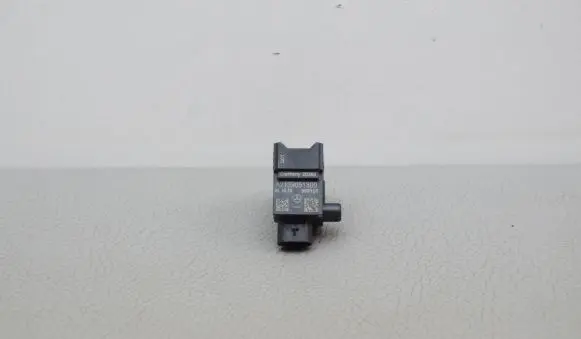 Mercedes-Benz GLC X253 C253 Airbag deployment crash/impact sensor A2139051300