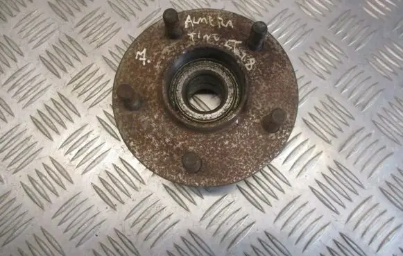 Nissan Almera Tino Rear wheel bearing hub 