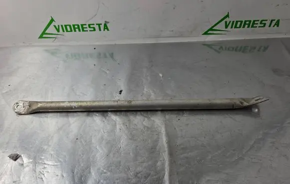 Radiator support slam panel bracket