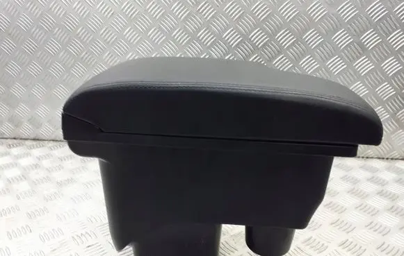 Ford Focus Rear seat armrest 