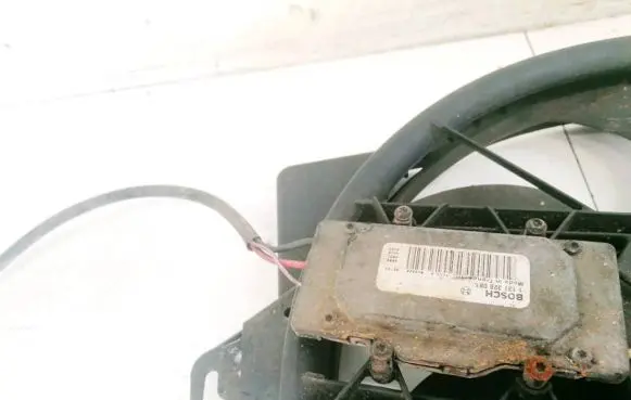 Coolant fan relay