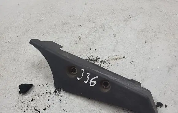 Audi A4 S4 B5 8D Other engine bay part 
