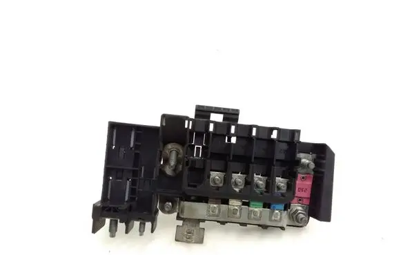 Mercedes-Benz B W246 W242 Fuse module A2465402150