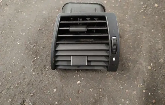 BMW X5 E53 Dashboard side air vent grill/cover trim 64228402215