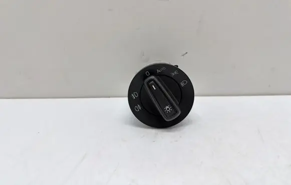 Skoda Octavia Mk3 (5E) Light switch 5E0941431D 10095088