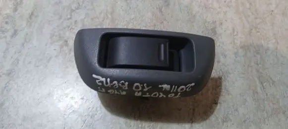 Toyota Aygo AB10 Electric window control switch 742320H010