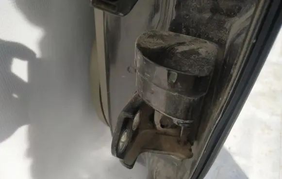 Renault Scenic II - Grand scenic II Rear door lower hinge