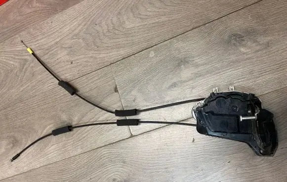 Subaru Levorg Rear door lock 61035va000