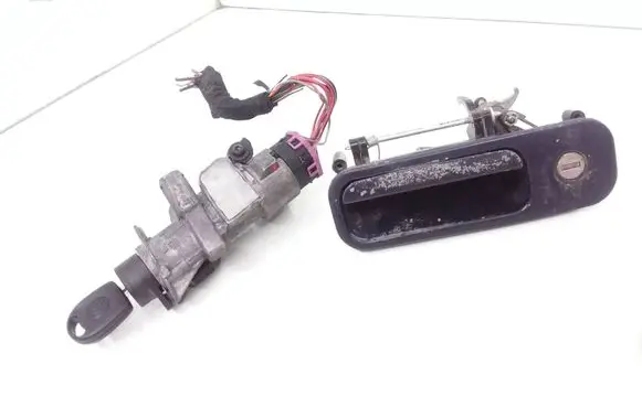 Volkswagen Golf IV Ignition lock 4B0905851B 4b0905849