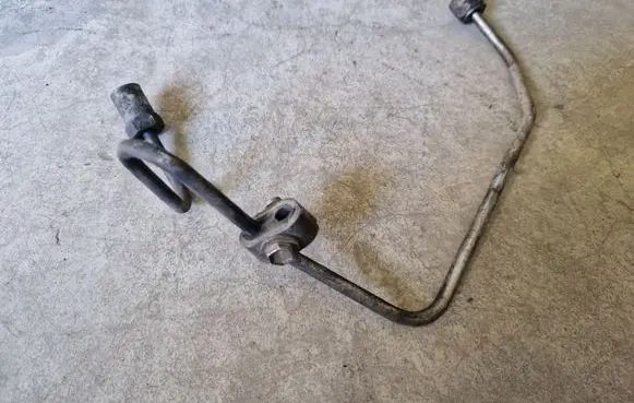 Toyota Hilux (AN10, AN20, AN30) Fuel injector supply line/pipe 