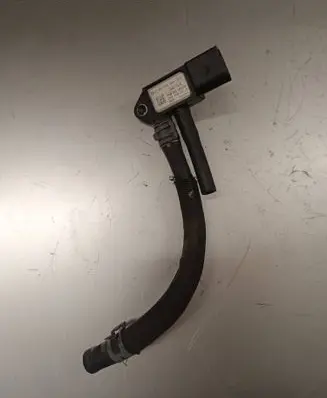 Audi A7 S7 4G Exhaust gas pressure sensor 059906051A 0281006006 110406T1559E