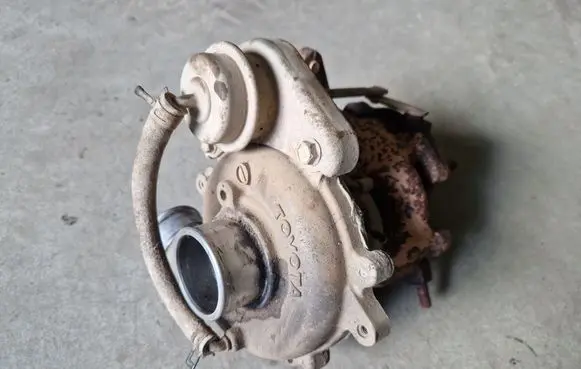 Toyota Hilux (AN10, AN20, AN30) Turbo 1720130140