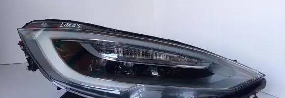 Tesla Model S Headlight/headlamp 1053575-00-E