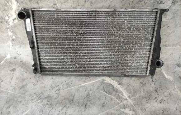 BMW 1 E81 E87 Coolant radiator