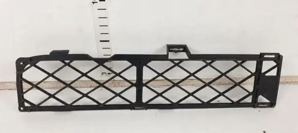 Toyota RAV 4 (XA40) Front bumper lower grill 531284203