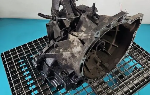 Ford Focus Manual 5 speed gearbox 3M5R7002RA IMPRK1587847