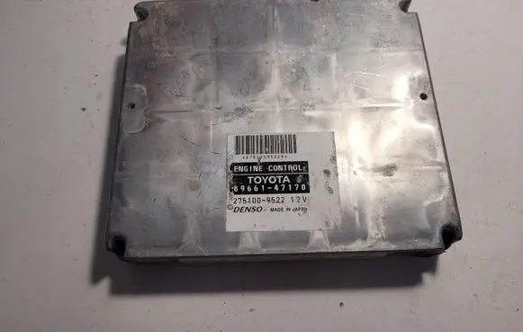 Toyota Prius (XW20) Engine control unit/module 8966147170 2751009522