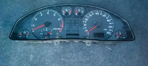Audi A6 S6 C5 4B Speedometer (instrument cluster) 4B0919860L