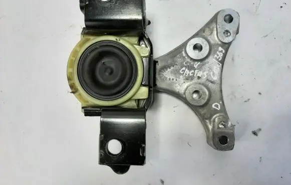 Citroen C4 Cactus Engine mount bracket 9681706580 9678252080