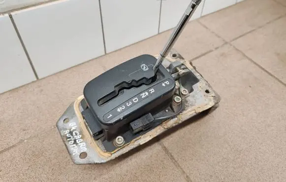 Audi Cabriolet B3 8G Gear shifter/selector 