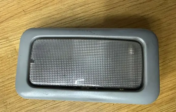 Opel Vivaro Other interior light 8200050660