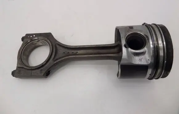 Mini One - Cooper Coupe R56 Piston with connecting rod 