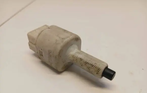Toyota Avensis T250 Brake pedal sensor switch