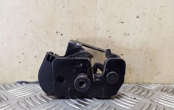 Volvo XC90 Tailgate lock latch 30649106