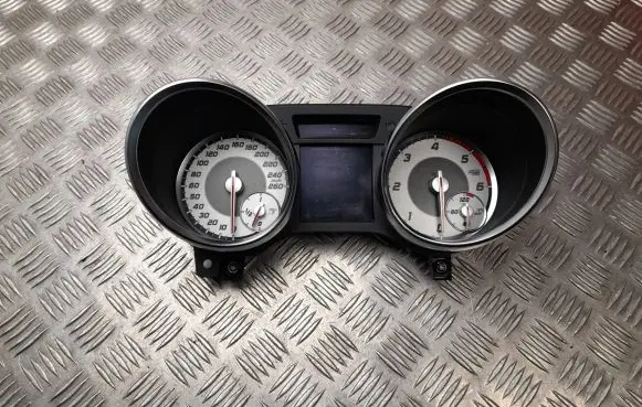 Mercedes-Benz SLK R172 Speedometer (instrument cluster) A1729000509