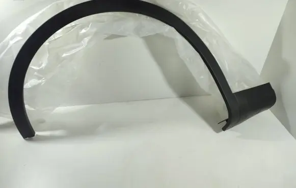 Maserati Levante Fender trim (molding) 670089061 670107410