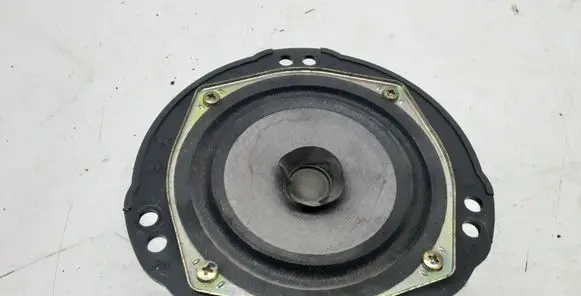 Subaru Forester SF Rear door speaker