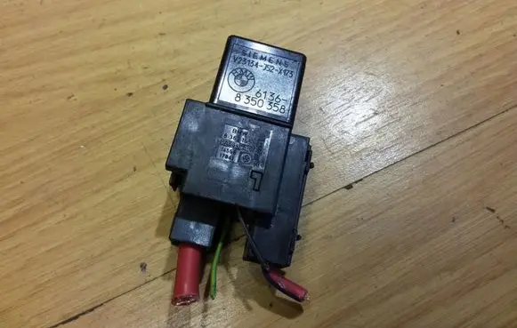 BMW 5 E39 Other relay 61368350358