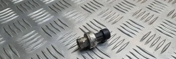 Opel Vectra C Air conditioning (A/C) pressure sensor 09131721