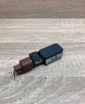 Ford Mondeo Mk III Airbag deployment crash/impact sensor 1S7T14B342AC